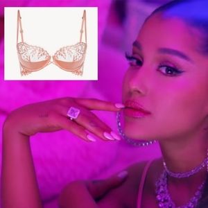 "7 Rings" 💍 Grande La Perla Pink Lace Balconette Bra 💎 32C